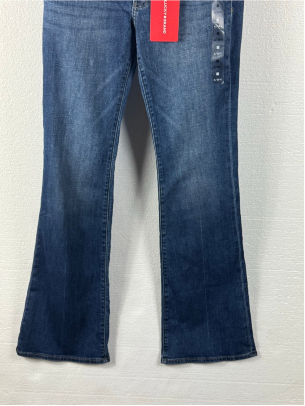 Lucky Brand Blue Sweet Mid Rise Flare Jeans 6/28 R - Picture 2 of 10